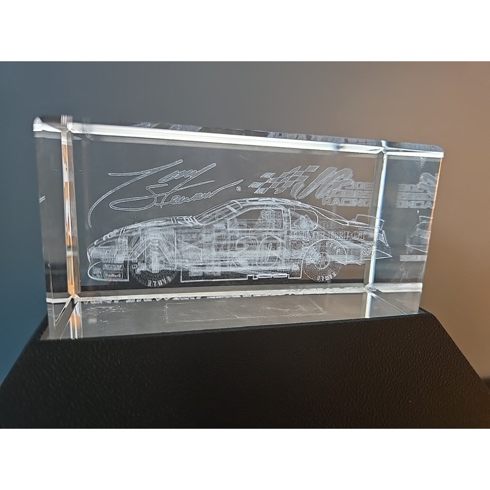Racebricks NASCAR #20 Tony Stewart Home Depot Monte Carlo Glass & Light Base Set